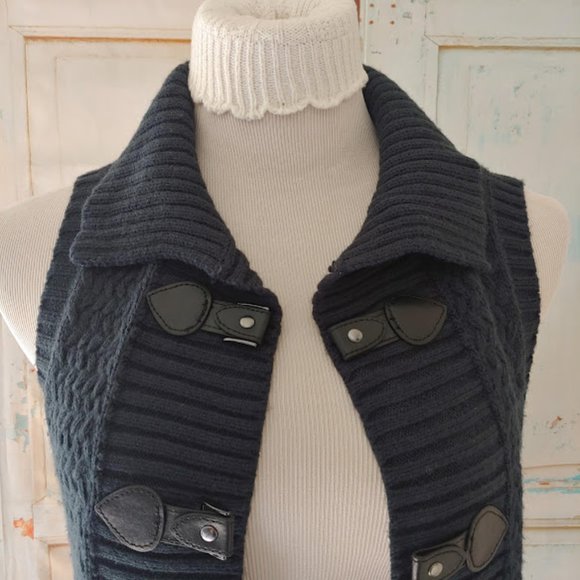 Style & Co petite cable knit cardigan button sleeveless sweater/sizePM/navy blue - Picture 3 of 8
